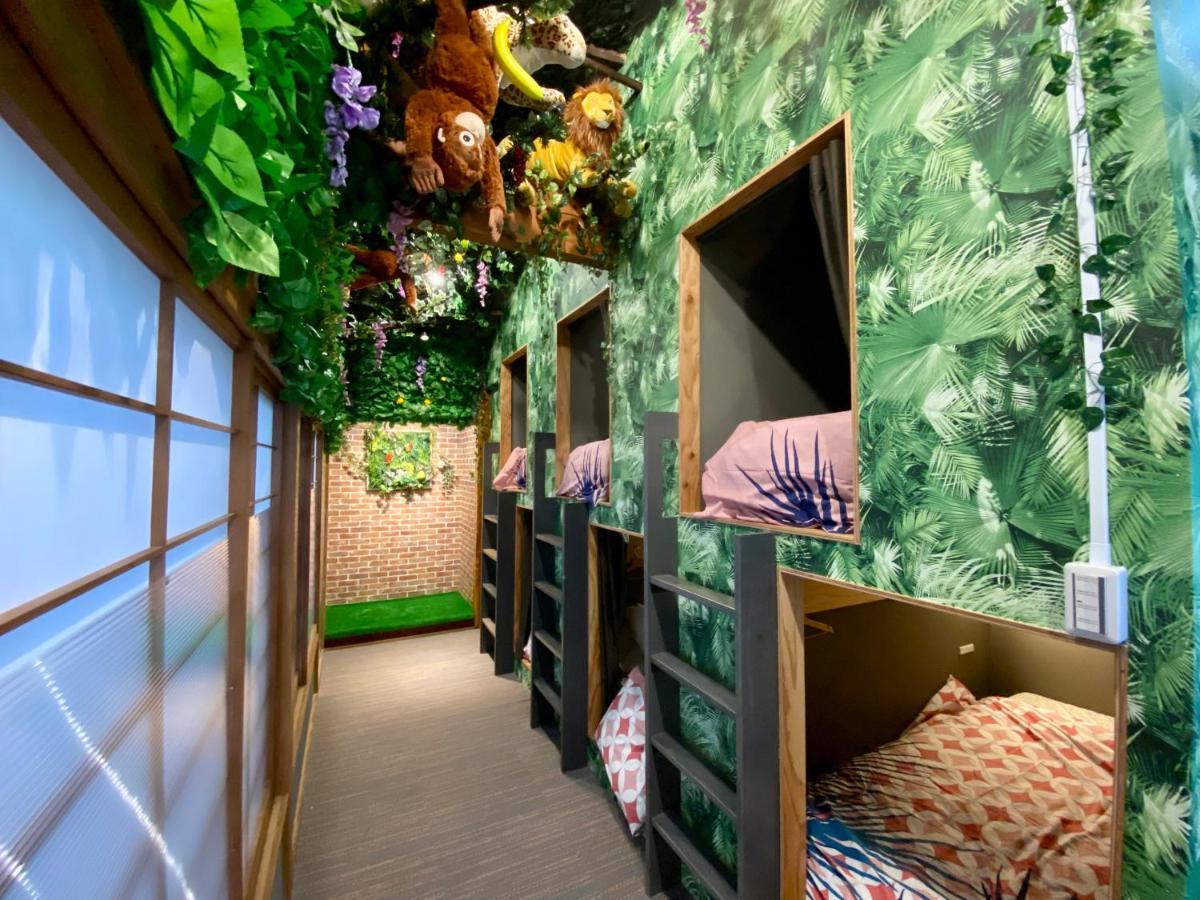 Hotel Jungle Fun Fun Osaka Bagian luar foto