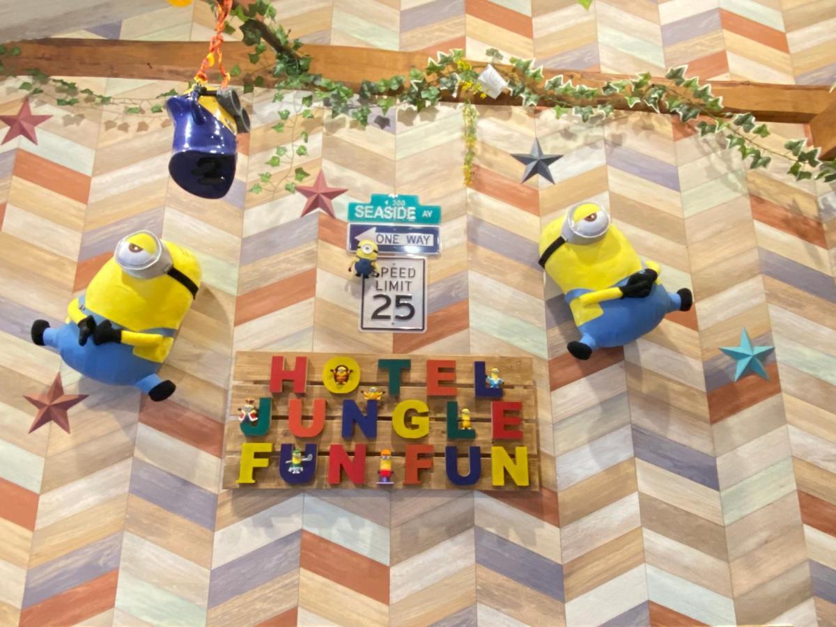 Hotel Jungle Fun Fun Osaka Bagian luar foto