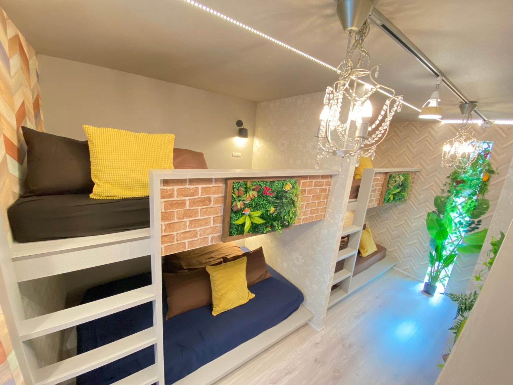 Hotel Jungle Fun Fun Osaka Bagian luar foto