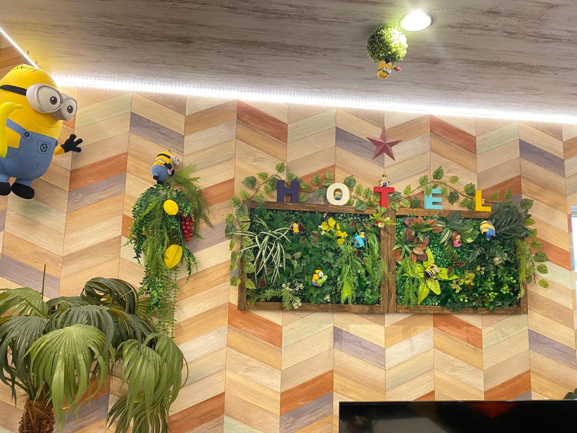 Hotel Jungle Fun Fun Osaka Bagian luar foto